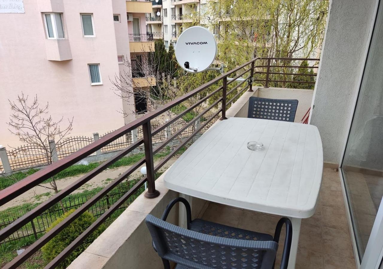 Charis Cozy Family Apart At Sun Village Complex Close To The Beach Slantschew brjag Exterior foto